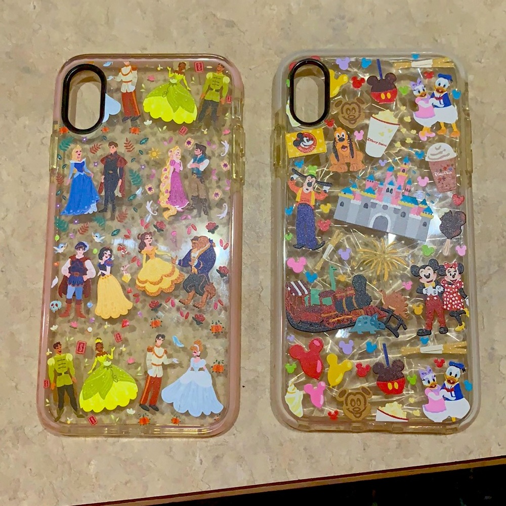 2 iPhone XS MAX Disney Phone cases